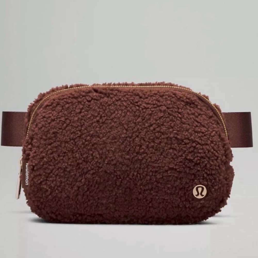 Lululemon Chocolate Sherpa Belt Bag